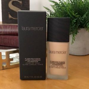 Laura Mercier Flawless Ultra Longwear Foundation